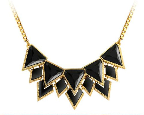 Luxury Geometric Triangle Necklace - Black