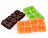 Silicone Skull and Crossbones Ice Cube Tray - Random Color